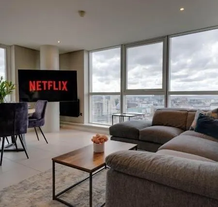 Tallest Building In The City Centre Sleeps 5 Incredible City Mountain And Lagan Views Belfast Esterno foto