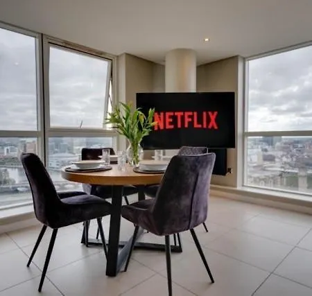 Tallest Building In The City Centre Sleeps 5 Incredible City Mountain And Lagan Views Belfast Esterno foto