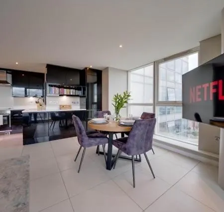 Tallest Building In The City Centre Sleeps 5 Incredible City Mountain And Lagan Views Belfast Esterno foto