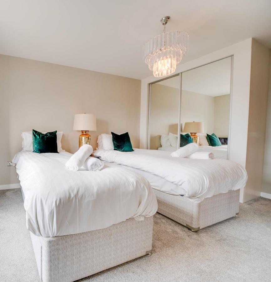 Tallest Building In The Centre Sleeps 5 Incredible Mountain And Lagan Views Appartamento *