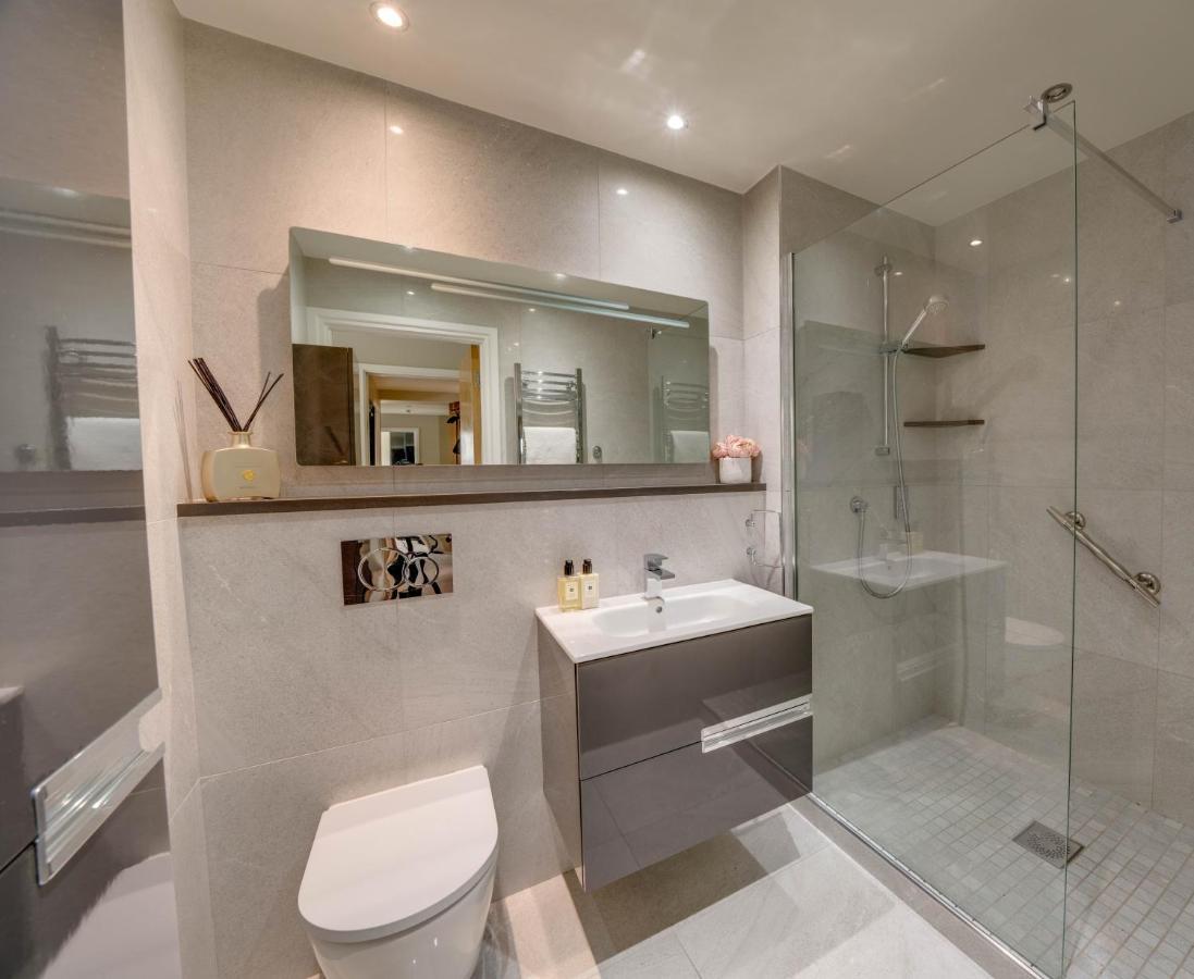 Tallest Building In The Centre Sleeps 5 Incredible Mountain And Lagan Views Appartamento *