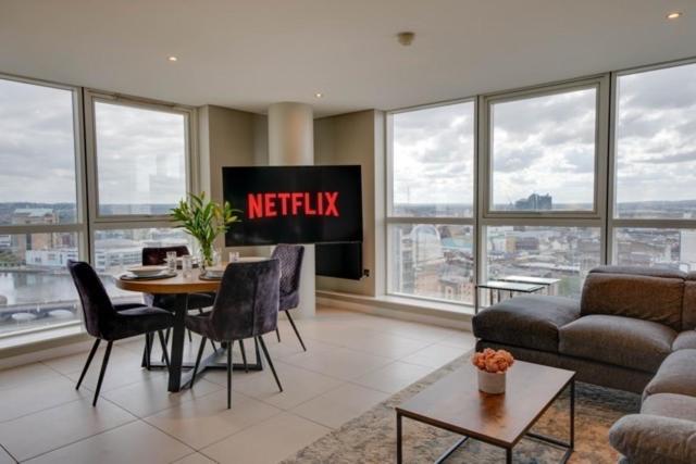 Appartamento Tallest Building In The Centre Sleeps 5 Incredible Mountain And Lagan Views Belfast